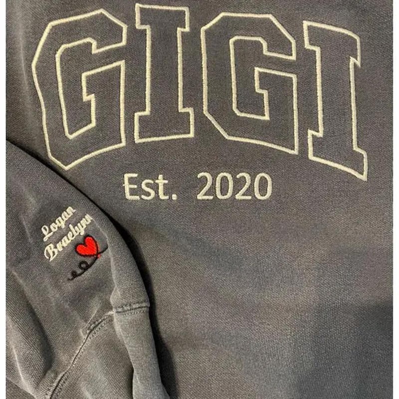 Custom Embroidered GIGI Sweatshirt With Kids Name On Sleeve For Mom Grandma Christmas Gift