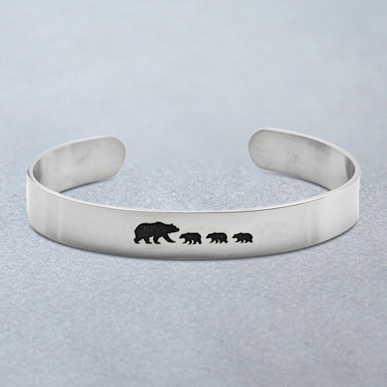 Personalized Mama Bear Bracelet Cuff For Mom Grandma