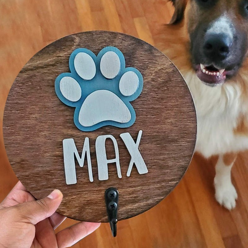 Personalized 3D Dog Paw Shiplap Leash Holder