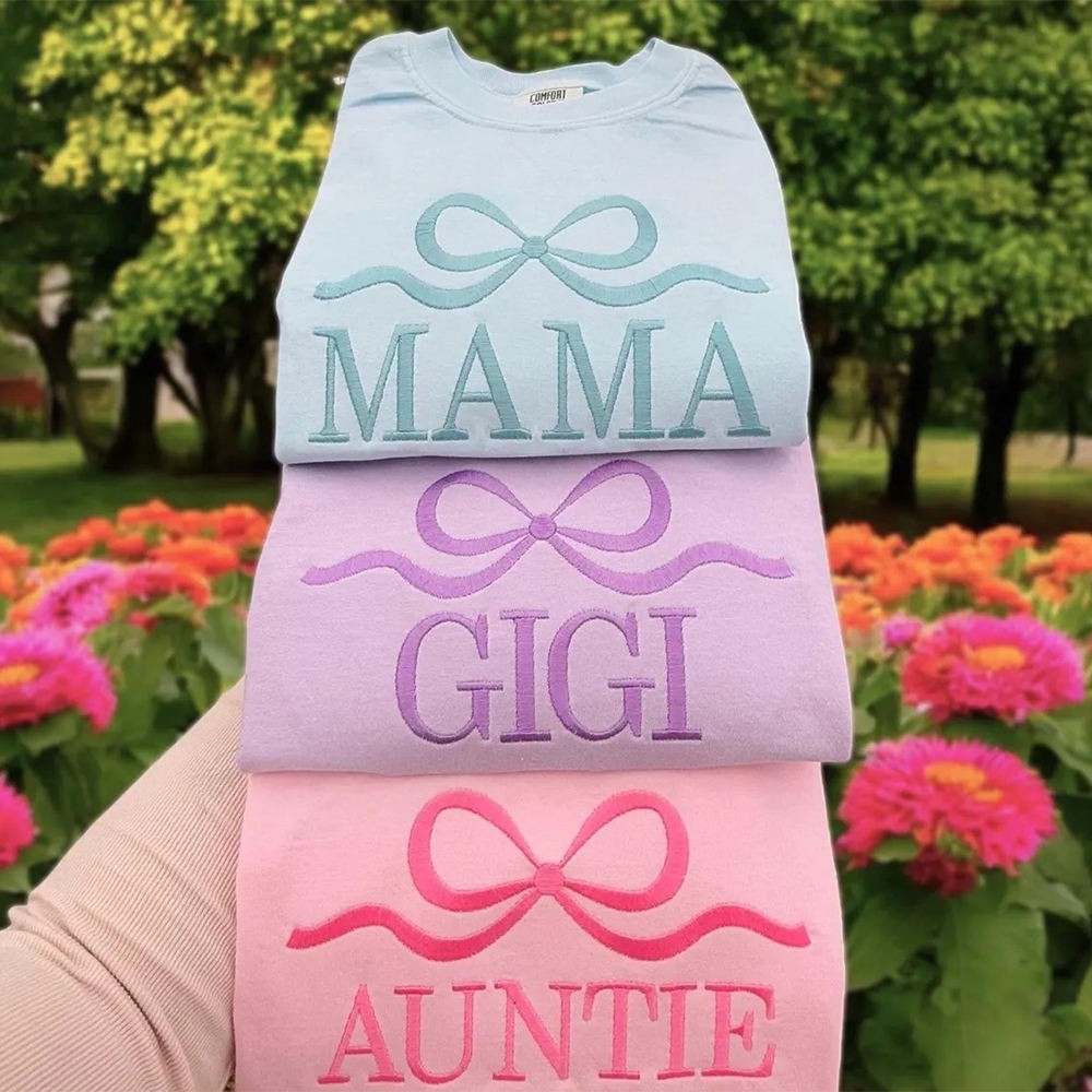 Custom Embroidered Mama Sweatshirt with Kids Names on Sleeve For New Mum Mother's Day Gift