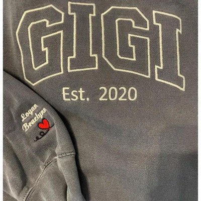 Custom Embroidered GIGI Sweatshirt With Kids Name On Sleeve For Mom Grandma Christmas Gift