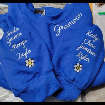 Custom Embroidered Sweatshirt With Kids Name On Sleeve For Mom Grandma Christmas Gift