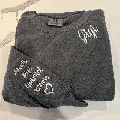 Custom Embroidered GIGI Sweatshirt With Kids Name On Sleeve For Mom Grandma Christmas Gift