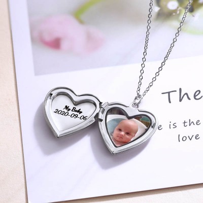 Personalized Engraved Photo Locket Necklace For Mom Dad Gifts