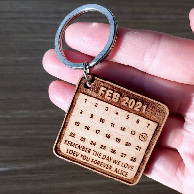 Personalized Calendar Keychain Anniversary Valentine's Day Couple Gift